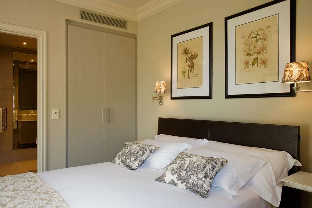 Cape Royale Luxury Suites Cape Town Room photo
